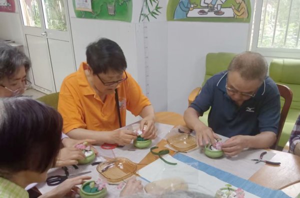 尊享配资 听说70岁也在上学？看看这群“时尚青年”的日常